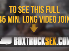 Сделал массаж брюнетке Lovenia Lux и отымел в прозрачной кабине