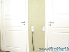 Молодой сантехник возбудился и отодрал полуголую русскую тёлку