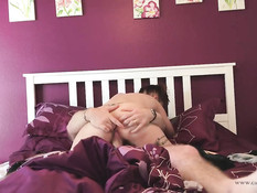 Мужчина пригласил в номер и отпердолил шлюху с тату Cathy Crown