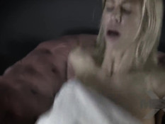 Блондинка с большой грудью Alexis Fawx затрахала молодого парня