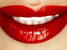 Грудастая Kagney Linn Karter ебётся со своим приятелем на кровати