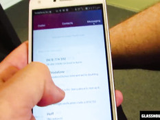 Брюнетка ебёт себя вибратором, а потом высасывает у парня сперму