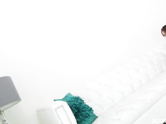 Маленькой красотке сделали куни и отымели в попу после отсоса