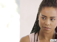 Солидный белый мужчина оттрахал двух сладких шоколадных подруг