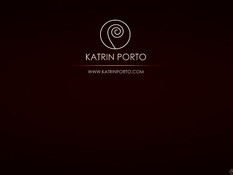 Рыжая толстушка с волосатой киской сжимает большую грудь и сосёт хуй