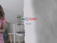 Блондиночка с маленькими сиськами в чёрном белье трахается с парнем