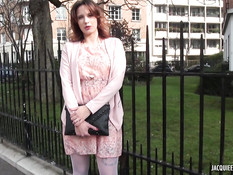 Рыжая французская девушка ебётся на порно кастинге с двумя парнями