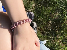 Бойфренд привёз в поле юную блондинку и отодрал в анал в позе раком