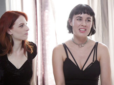 Лысый господин жёстко наказал и отодрал рыжую секс рабыню и брюнетку