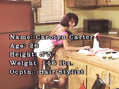 Рыжая парикмахерша с большими дойками трахается с мужиком на столе