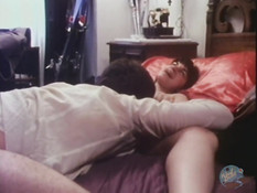 Любовница с волосатым лобком выдрочила из усатого парня всю сперму