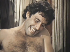 Мужик оттрахал и забрызгал спермой трёх грудастых светловолосых шлюх