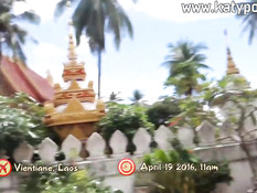 Привёл в номер красивую лаоску и отымел на кровати в волосатую пизду