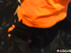 Снял на улице рыжую азиатскую девку и отодрал в киску в своём номере