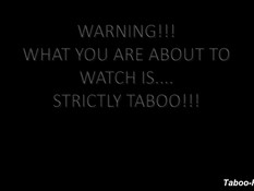 Похотливая зрелая блондинка ебётся с молодым пареньком на кровати