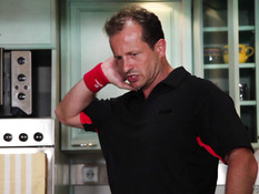 Трём парам захотелось заняться свинг сексом после игры в бадминтон