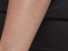 Зрелая чешская блондинка занимается любовью с лысым чёрным парнем