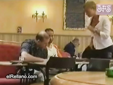 Waitress gнving milk