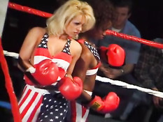 Crazy cocksucking in the ring