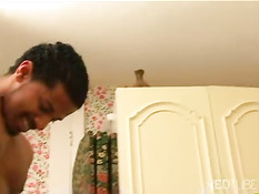 Wet pussy has fun with the stripper