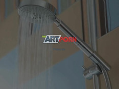 Паренёк зашёл в ванную и отымел молодую русскую блондинку в киску