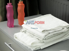 Сделал массаж худой русской девушке с тату на животе и отымел в анус