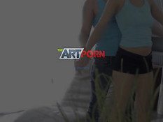 После гимнастики он отымел русскую девчонку в киску и рабочий анус