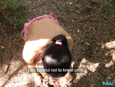 Пикапер уговорил чешскую брюнетку за деньги заняться сексом в парке