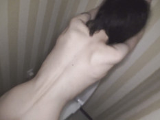 Худая японская девчонка с побритым лобком отпердолена в рабочий анус