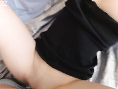 Он подрочил клитор молодой сиськастой шатенке и засадил в киску член