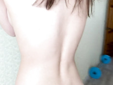 Отпердолил раком сексуальную девку и полил спермой её красивую попу