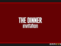 Две английские пары любители свинга занимаются сексом после обеда