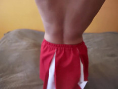 После утренней гимнастики юная блондинка трахается с парнем рачком