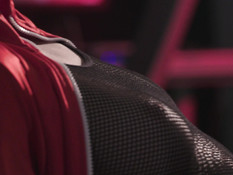 Две русские лесбияночки в колготках используют безремневой страпон