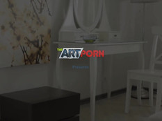 Стройная русская блондинка снимает платье и мастурбирует бритую писю