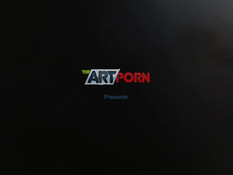 Подсмотрел за мастурбирующей русской девкой и отодрал в бритую писю