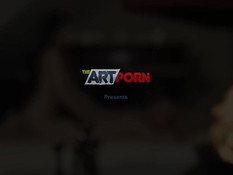 Он насладился эротическим массажем и отодрал русскую красотку в анал