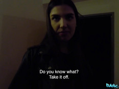 Пикапер отодрал сиськастую словацкую студентку на улице и в квартире