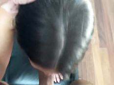 Сиськастая девчонка танцевала стриптиз и трахалась со своим парнем