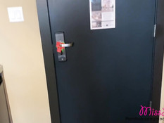 Спортивная брюнетка с большой грудью ебёт бойфренда в позе наездницы