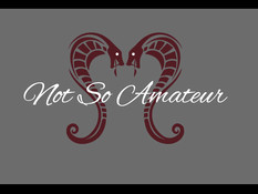 Поставил раком сисястую девку с пирсингом и вставил хуй во влагалище