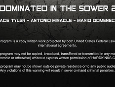 Двое небритых мускулистых геев отпердолили в душе худенького парня