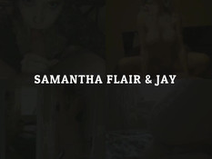 Подсматривающая за сестрой сиськастая блондинка мастурбирует клитор