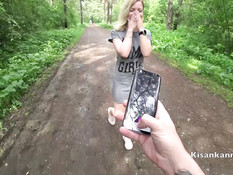 Парень привёл в лес сисястую русскую блондиночку и отымел её в киску