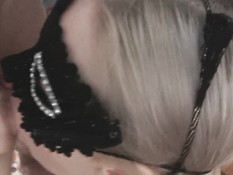 Он оттрахал раком и залил спермой русскую блондинку в маске на лице