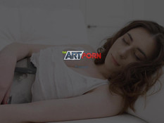 Лысый кавалер отодрал сисястую русскую тёлку в анал и кончил на лицо