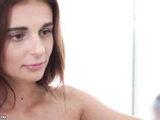 Кавалер отлизал киску худой русской тёлке и отымел её в разных позах