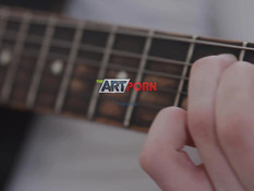 Отымел худую русскую блондиночку с маленькой грудью и кончил на лицо