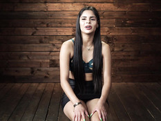 Бородатый господин отшлёпал и оттрахал связанную латинскую брюнетку