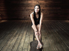 Бородатый господин отшлёпал и оттрахал связанную латинскую брюнетку